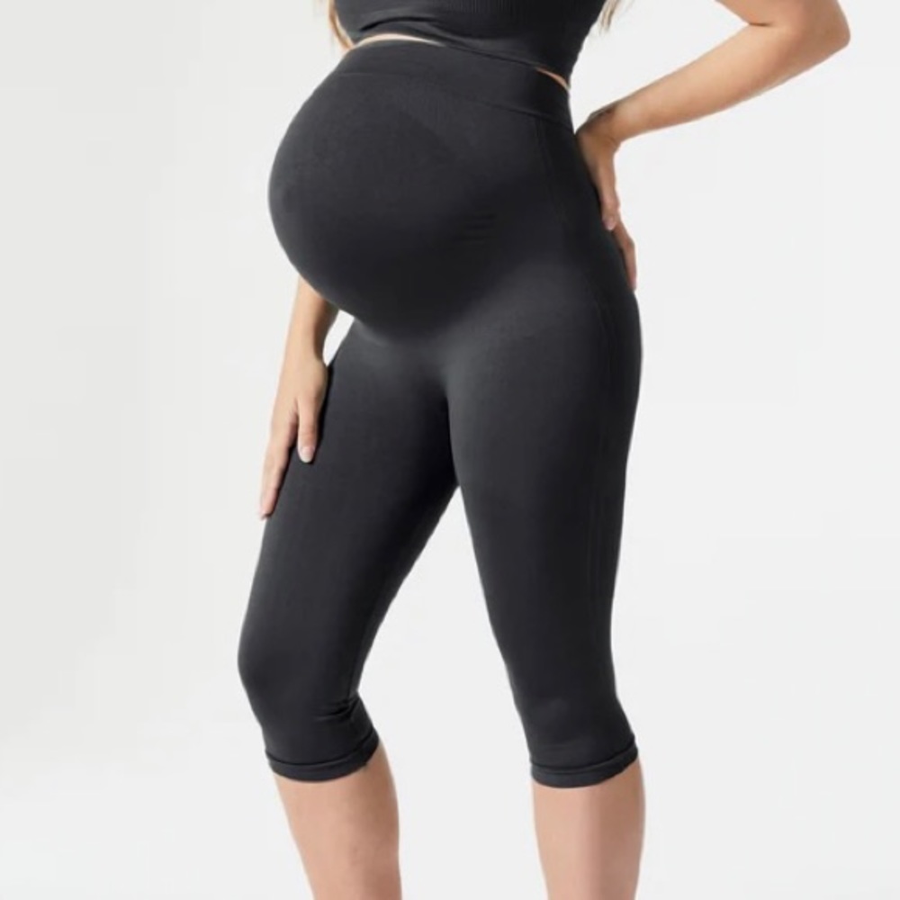 NWT BLANQI Maternity Crop Leggings XS/S
